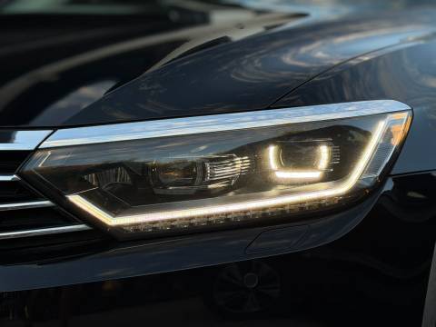 2019 Volkswagen Passat — sličica 11