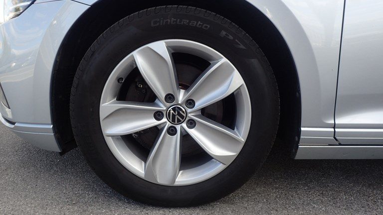 2022 Volkswagen Passat — fotografija 22