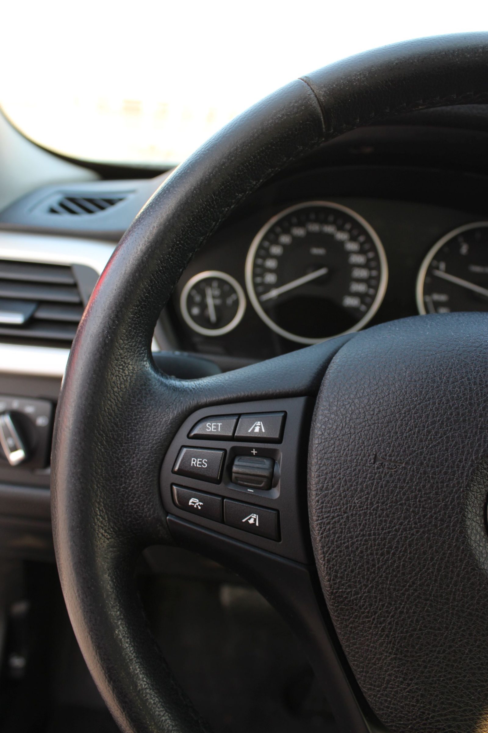 2012 BMW Serija 3 — fotografija 20