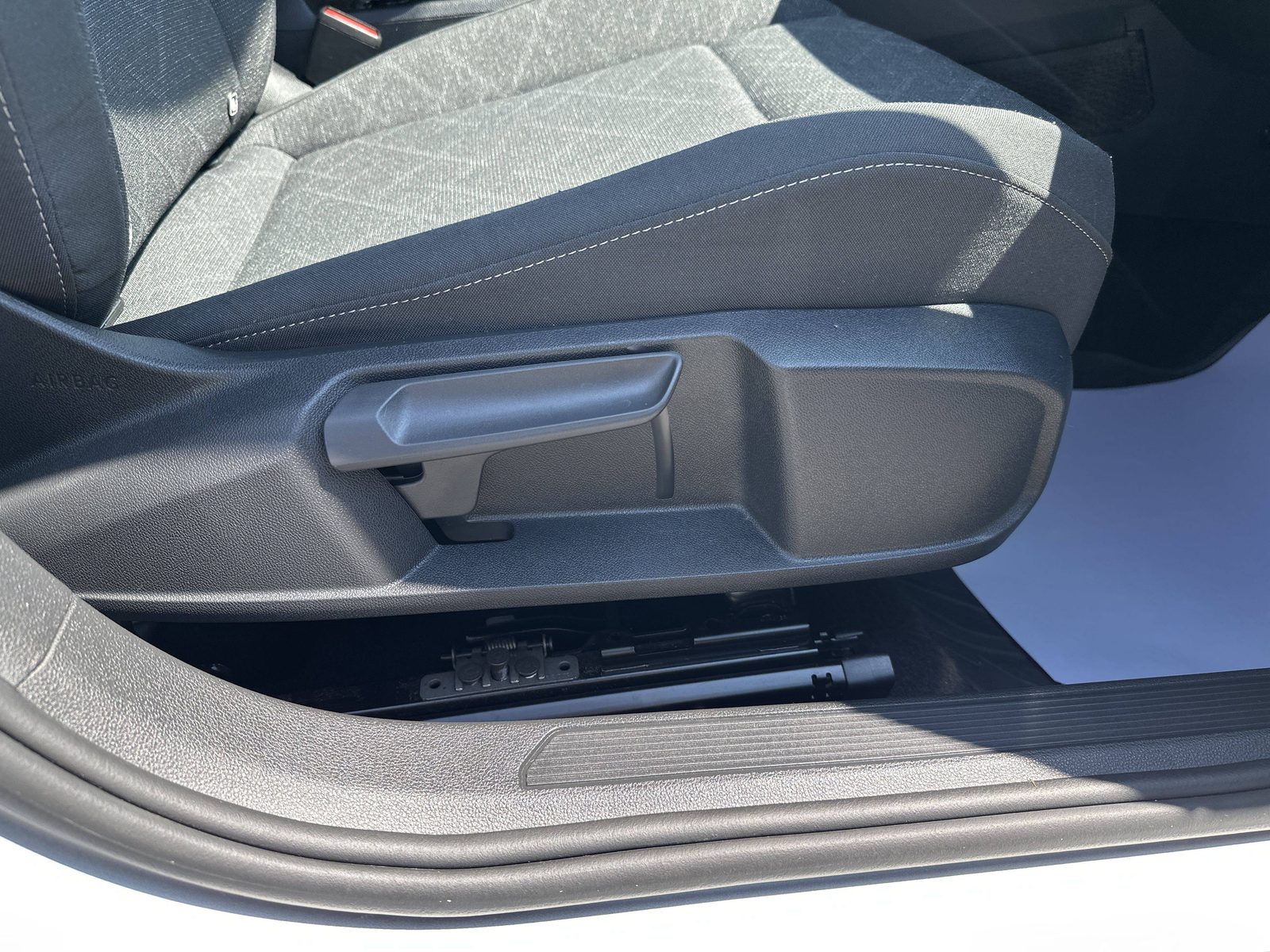 2024 Volkswagen Golf — fotografija 20