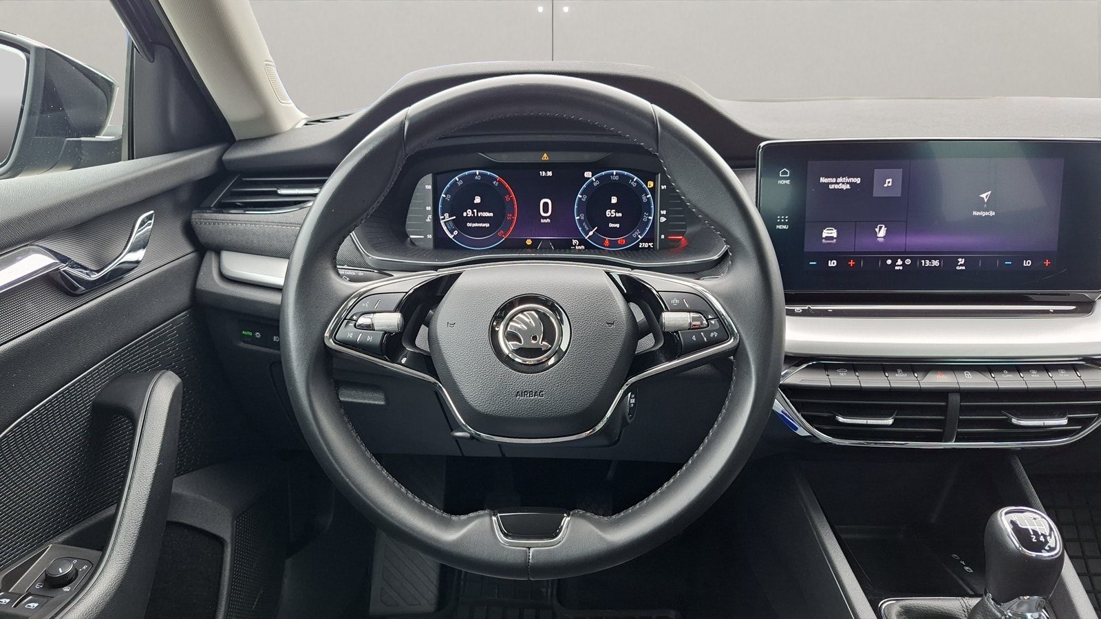 2022 Škoda Octavia — fotografija 15
