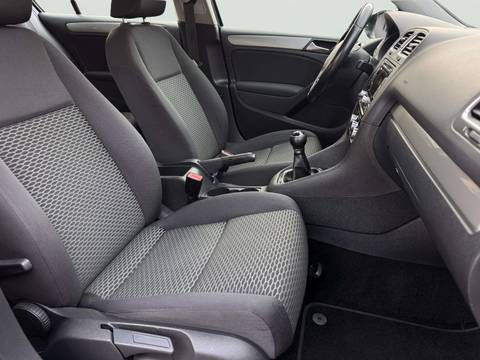 2010 Volkswagen Golf — sličica 10