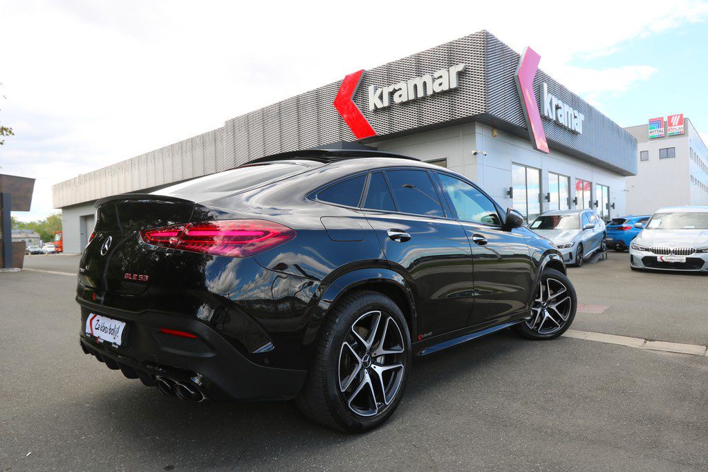 2025 Mercedes-Benz GLE AMG Line — fotografija 17