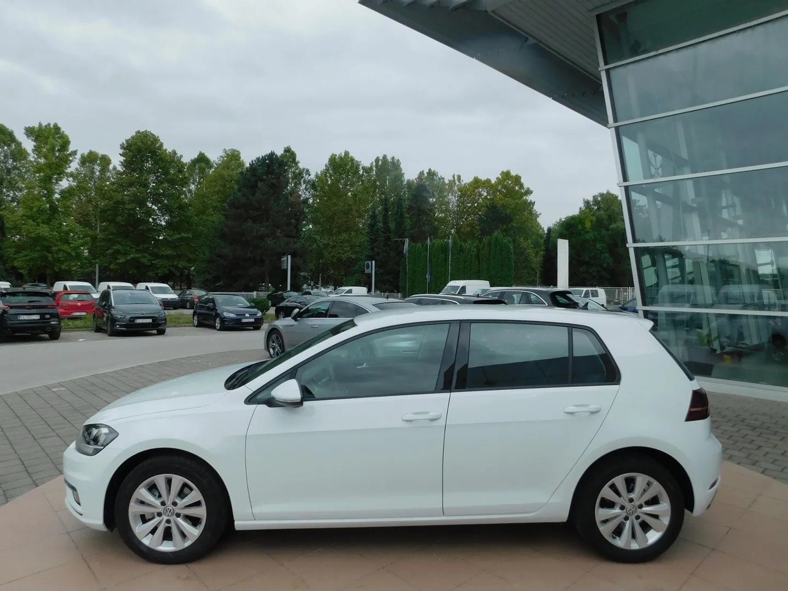 2019 Volkswagen Golf — fotografija 10