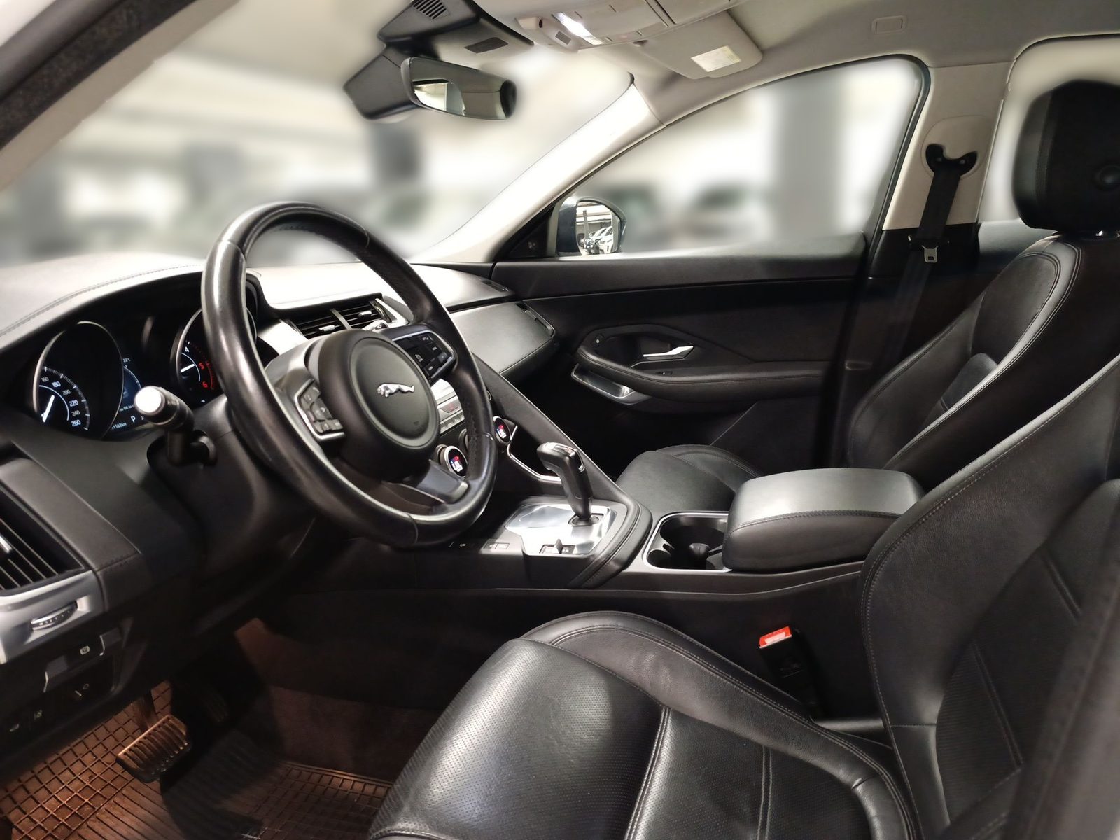 2021 Jaguar E-Pace — fotografija 13