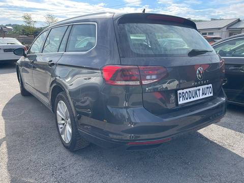 2021 Volkswagen Passat — sličica 3
