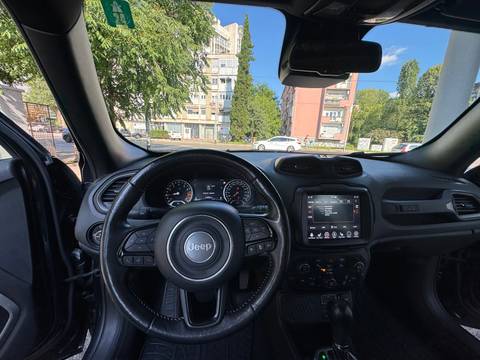 2022 Jeep Renegade — sličica 11