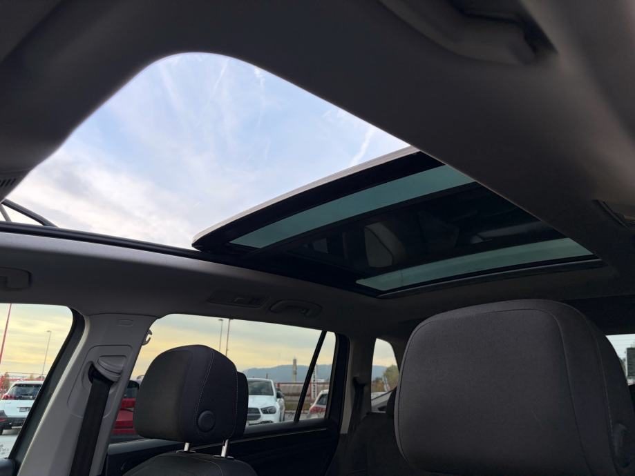 2018 Volkswagen Tiguan — fotografija 18