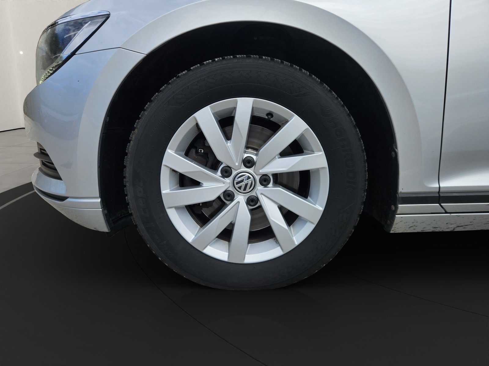 2019 Volkswagen Passat — fotografija 9