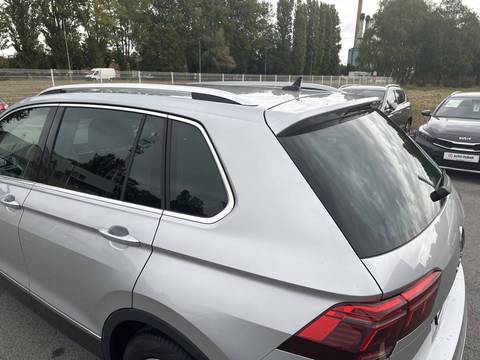2021 Volkswagen Tiguan — sličica 16