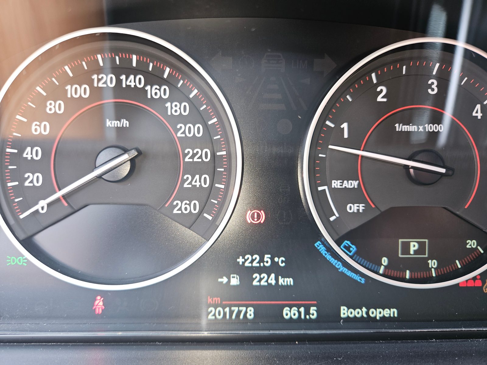 2015 BMW Serija 3 — fotografija 12