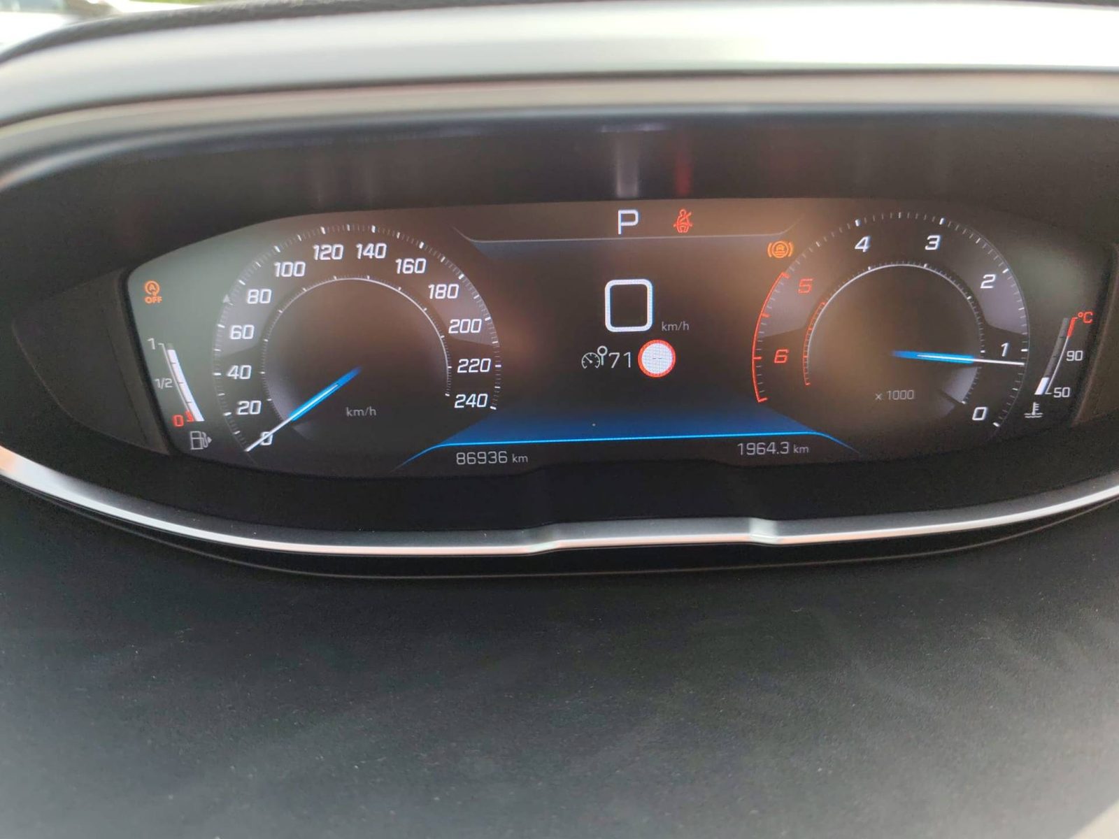 2023 Peugeot 3008 — fotografija 14
