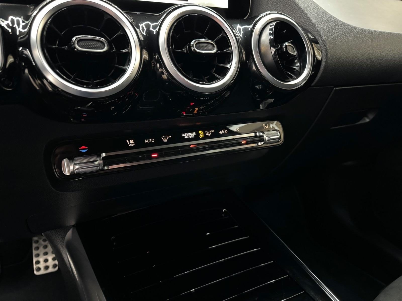 2020 Mercedes-Benz GLA — fotografija 12