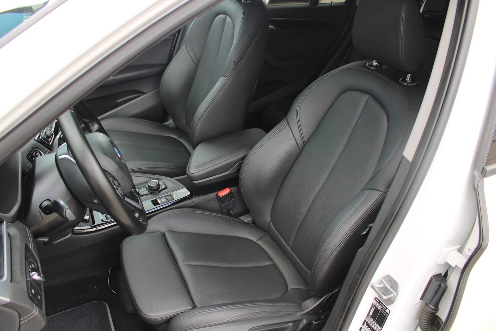 2021 BMW X1 — fotografija 10