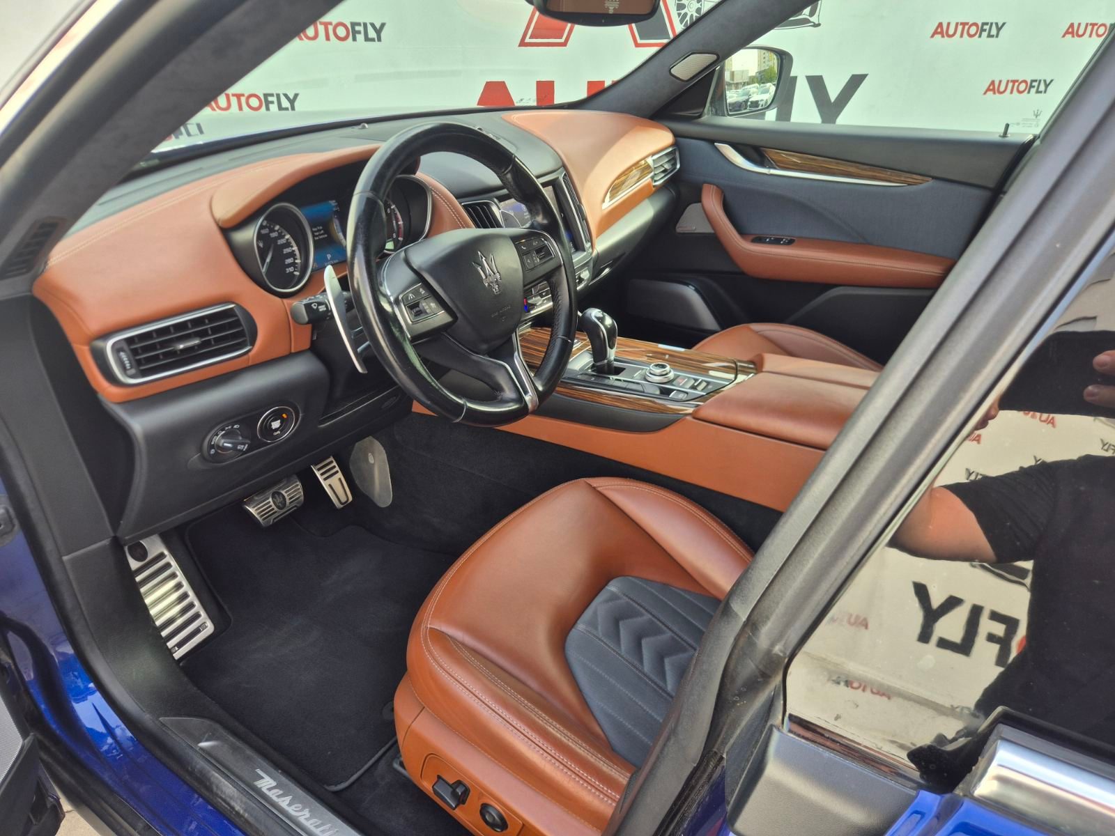 2016 Maserati Levante — fotografija 16