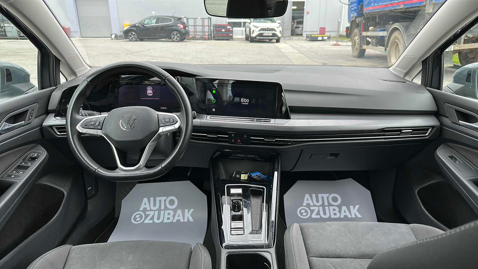 2023 Volkswagen Golf — fotografija 11
