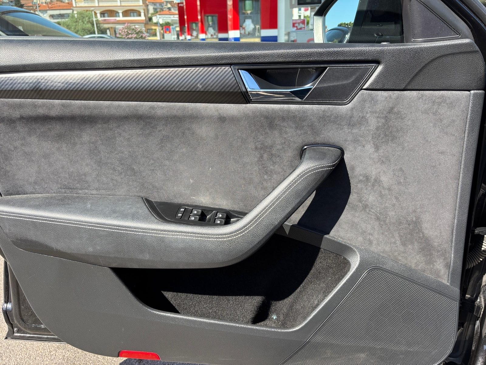 2022 Škoda Superb — fotografija 16