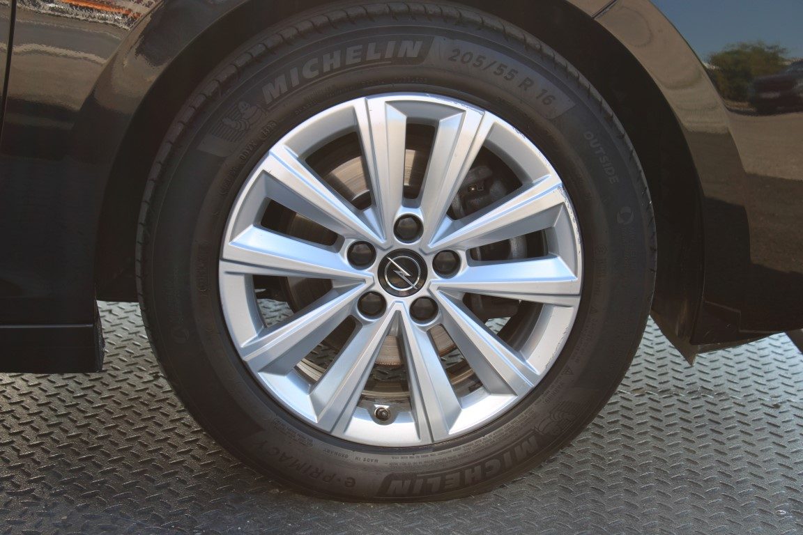 2024 Opel Astra — fotografija 8