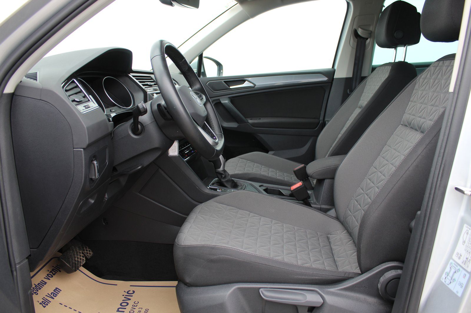2024 Volkswagen Tiguan — fotografija 8