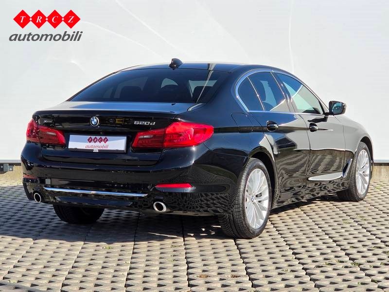 2019 BMW Serija 5 — fotografija 4