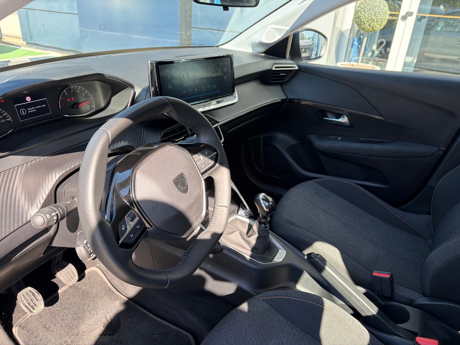 2026 Peugeot 208 — fotografija 8