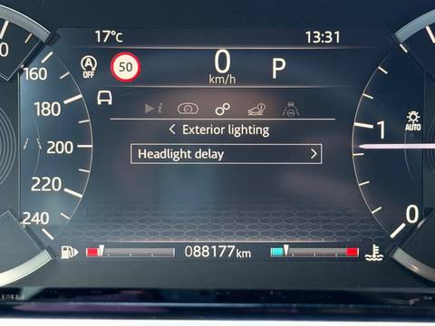 2021 Land Rover Range Rover Evoque — sličica 24