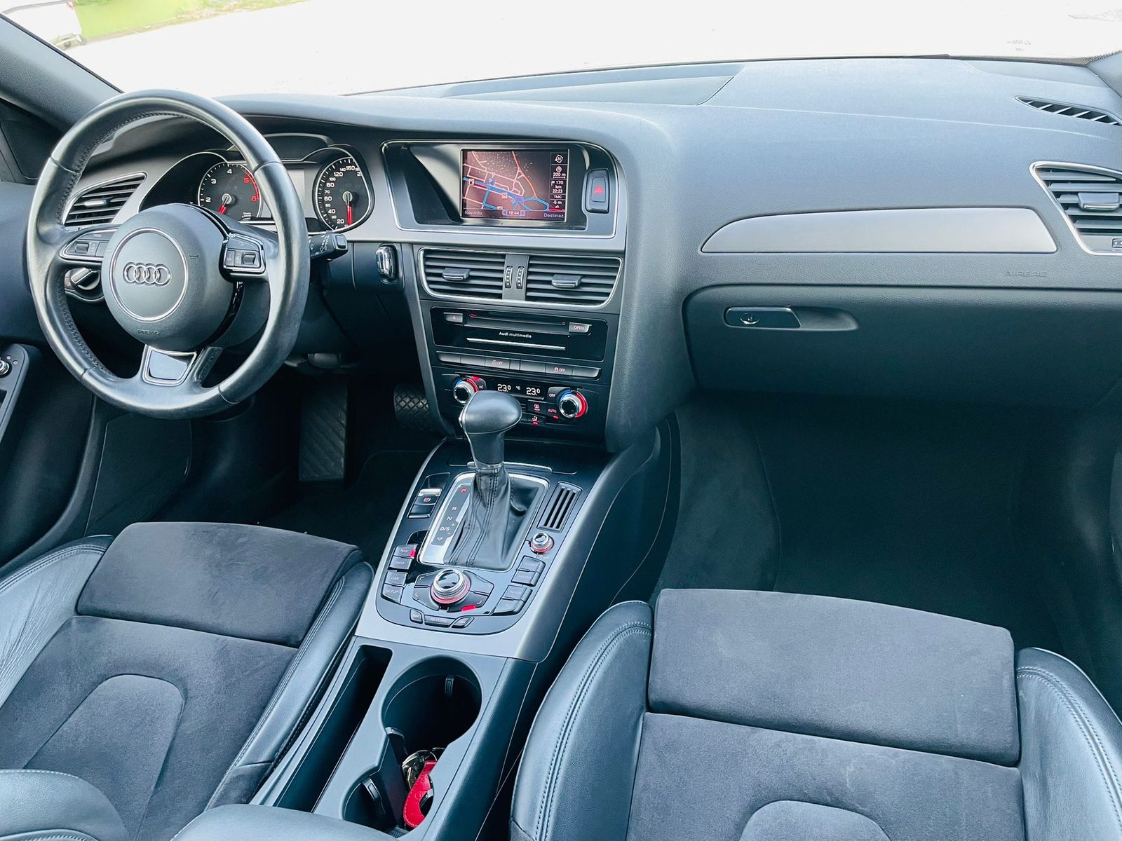 2012 Audi A4 — fotografija 3