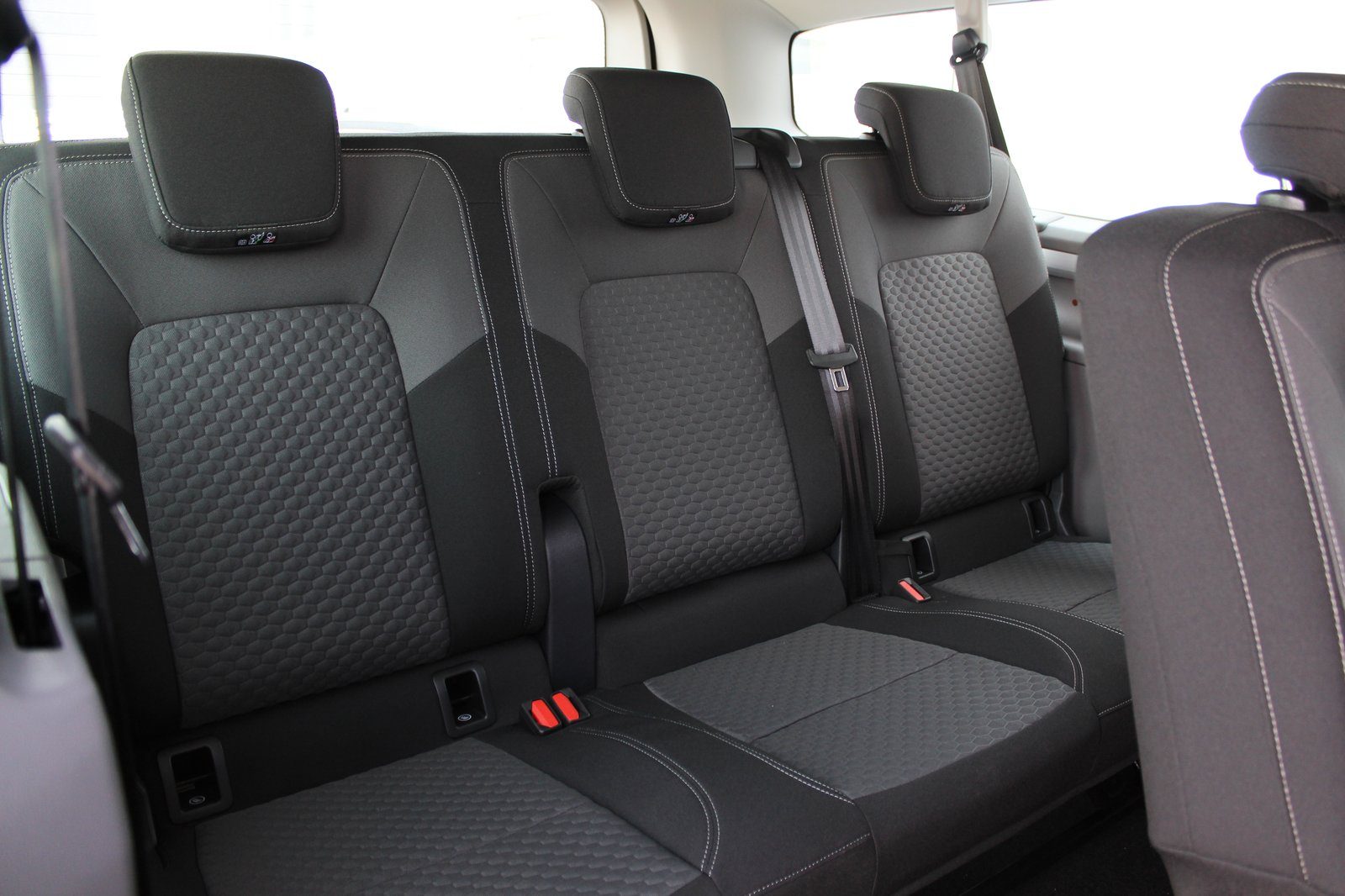 2026 Volkswagen Caravelle — fotografija 13