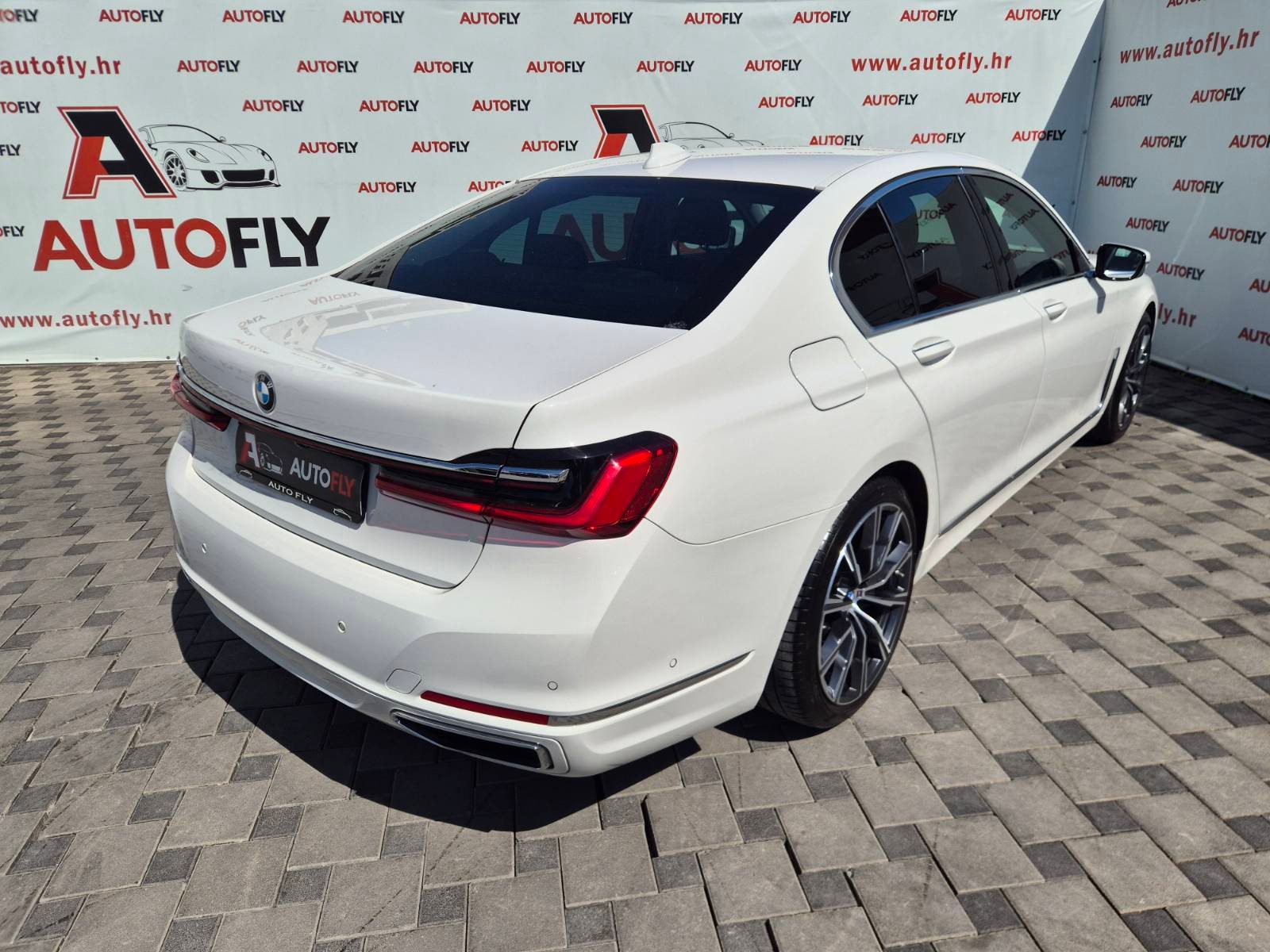 2019 BMW Serija 7 — fotografija 8