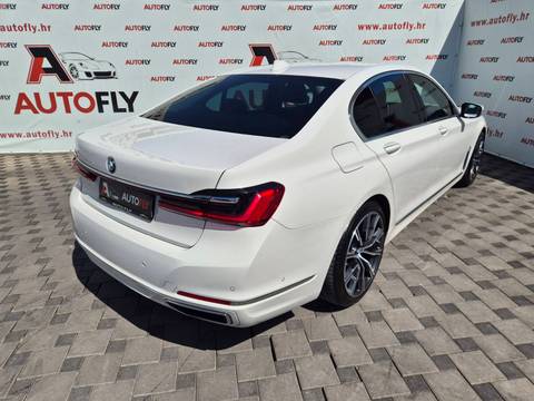2019 BMW Serija 7 — sličica 8