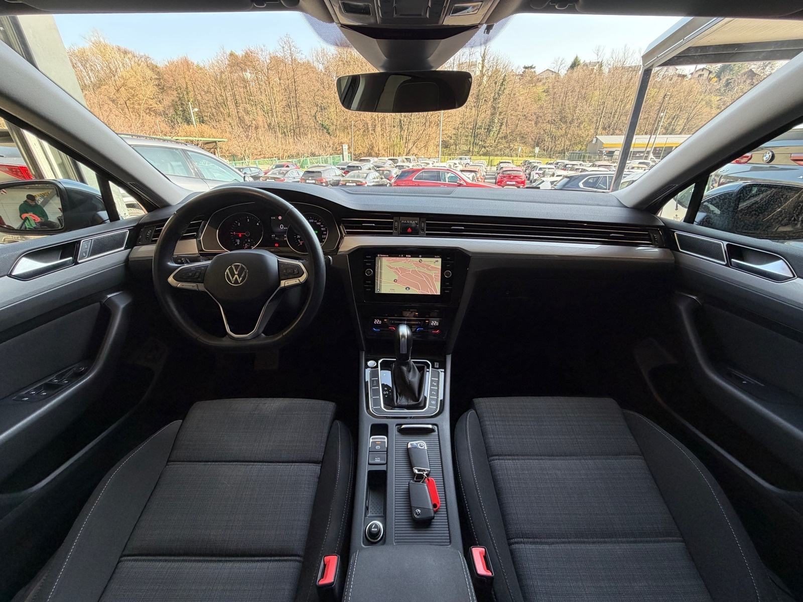 2021 Volkswagen Passat — fotografija 8
