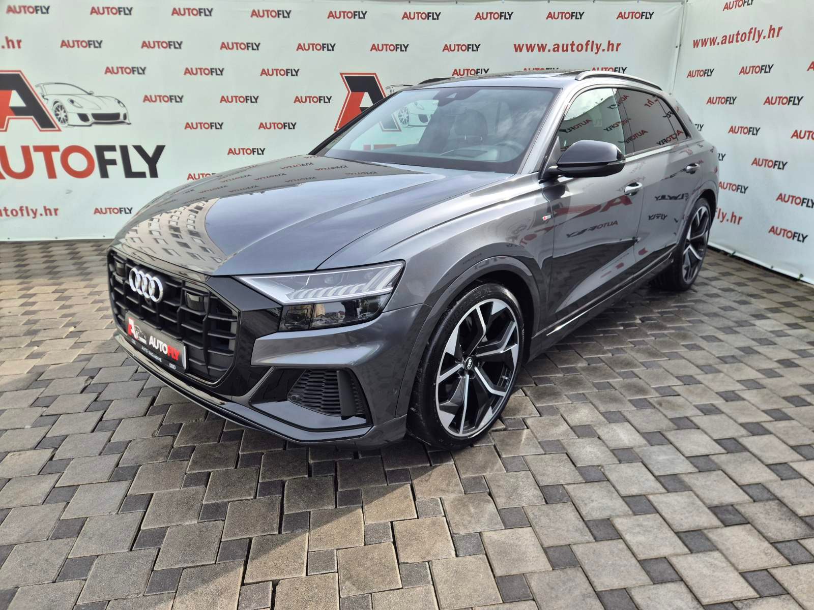 2018 Audi Q8 S line — fotografija 9