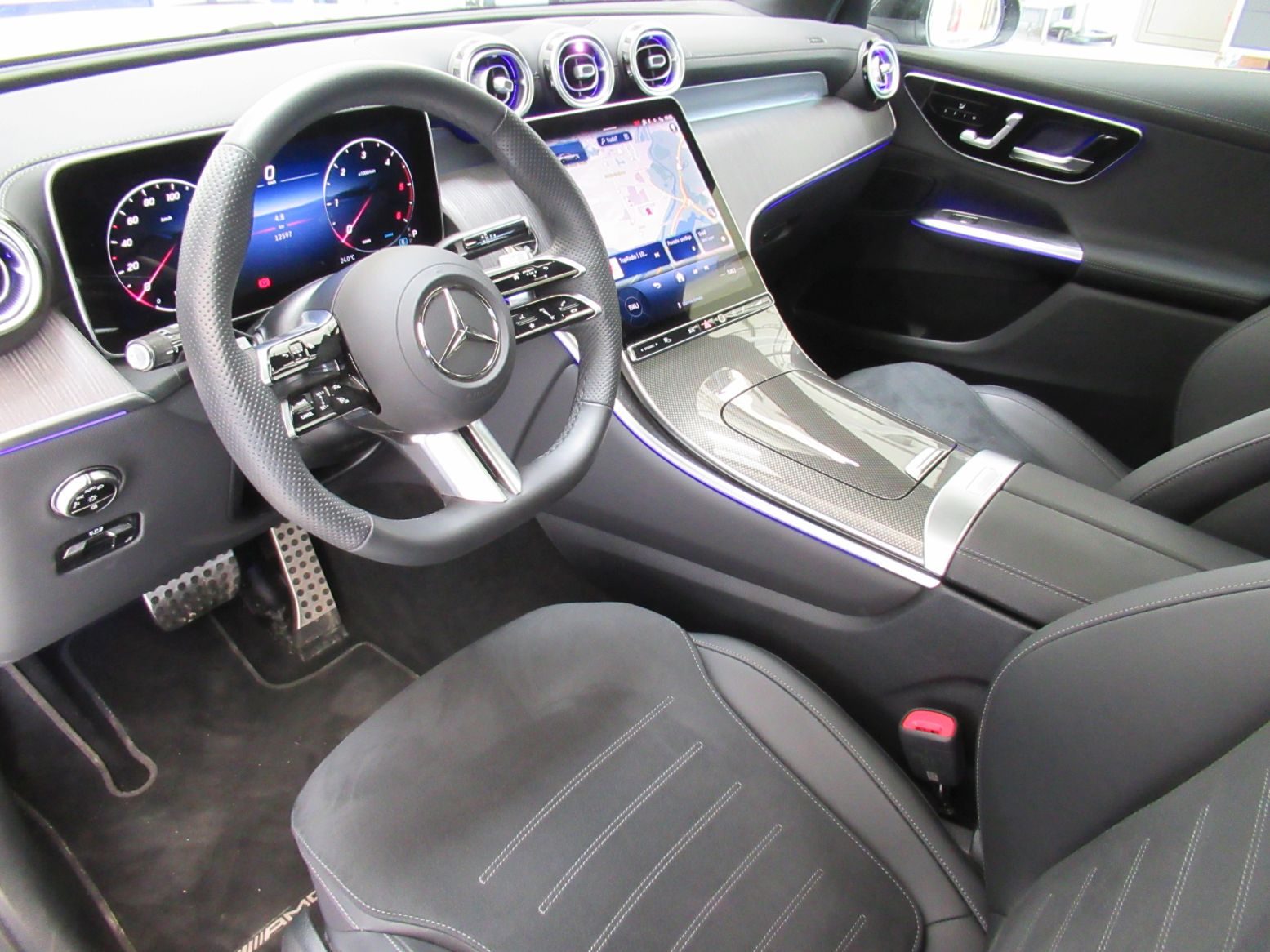 2025 Mercedes-Benz GLC AMG Line — fotografija 17