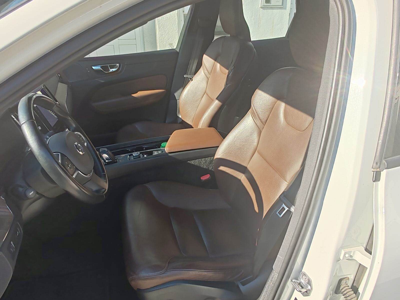 2020 Volvo XC60 — fotografija 13