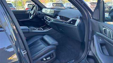 2025 BMW X5 — sličica 21