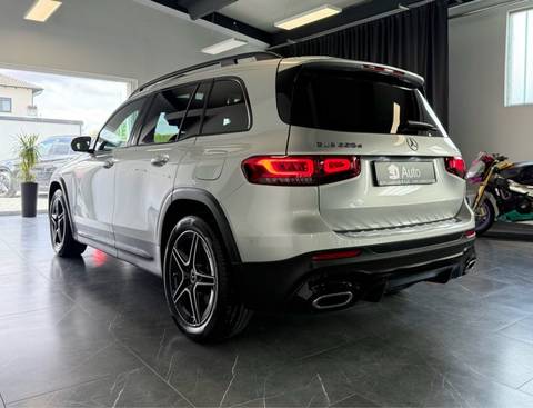 2021 Mercedes-Benz GLB — sličica 6