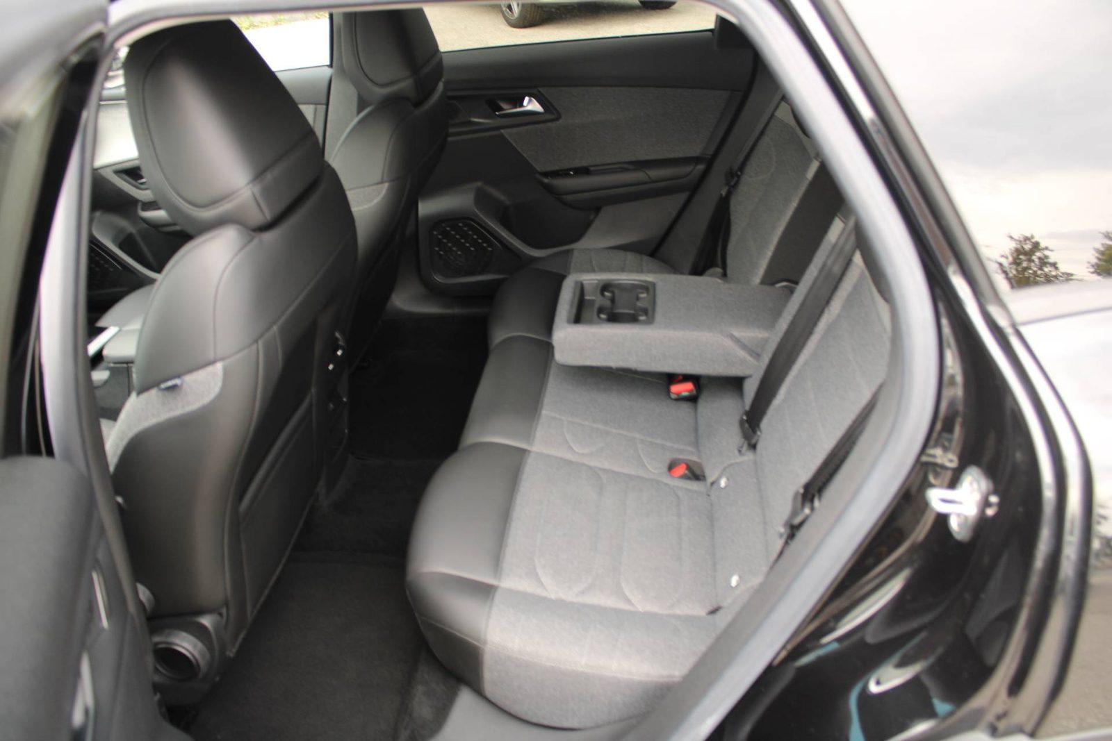 2023 Citroën C5 — fotografija 12