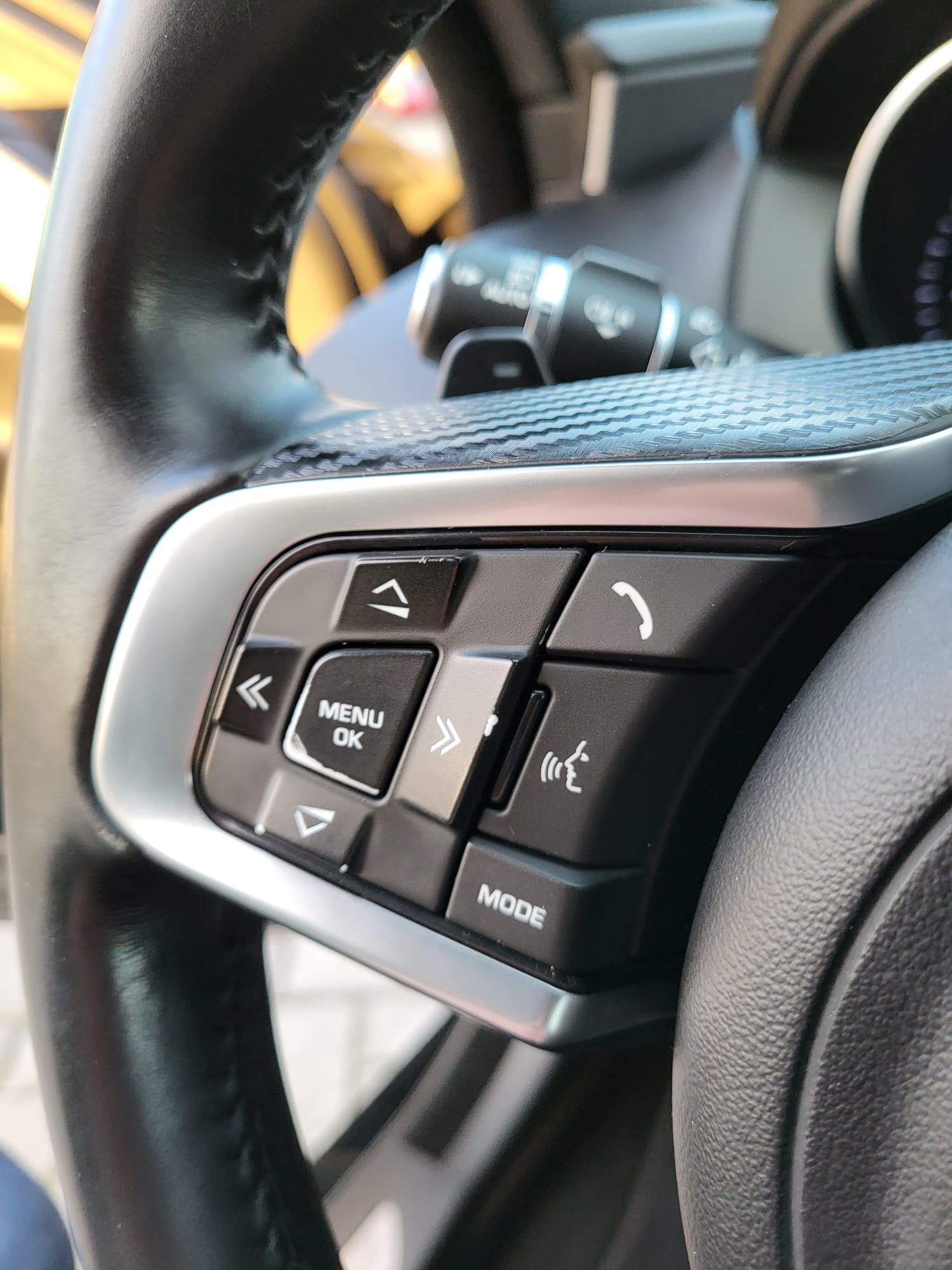 2016 Jaguar XE — fotografija 10