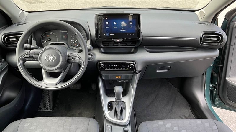 2026 Toyota Yaris — fotografija 6