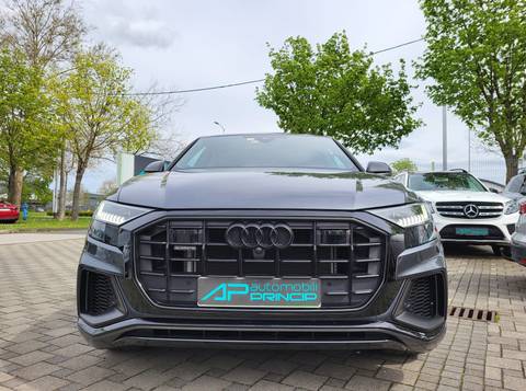 2023 Audi Q8 S line