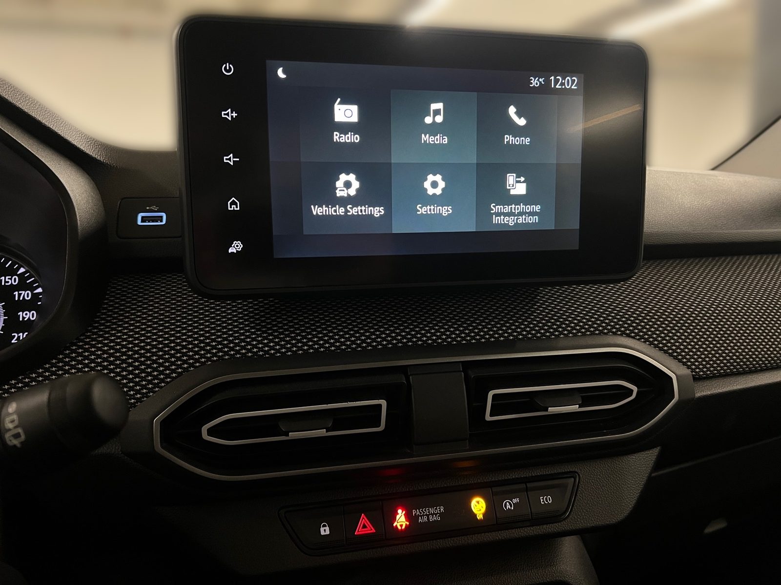 2023 Dacia Sandero — fotografija 17