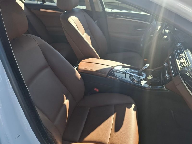 2016 BMW Serija 5 — fotografija 9