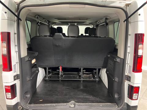 2023 Renault Trafic — sličica 12