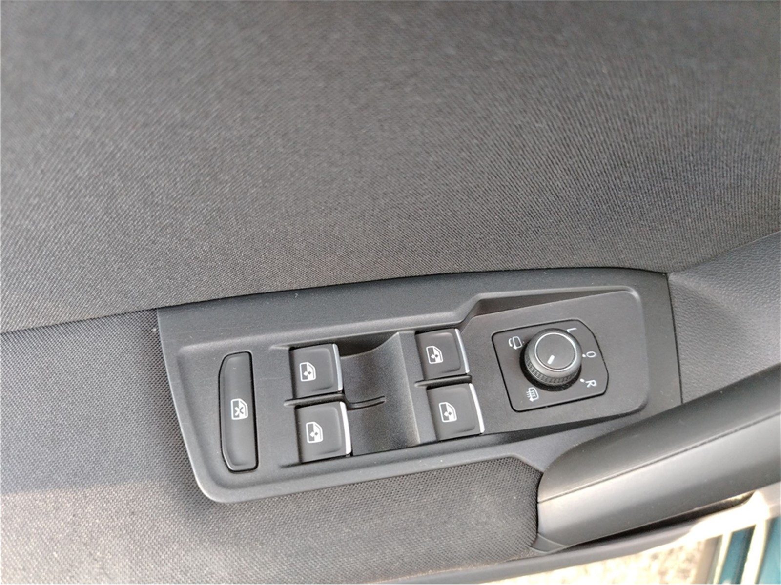 2023 Volkswagen Tiguan — fotografija 20
