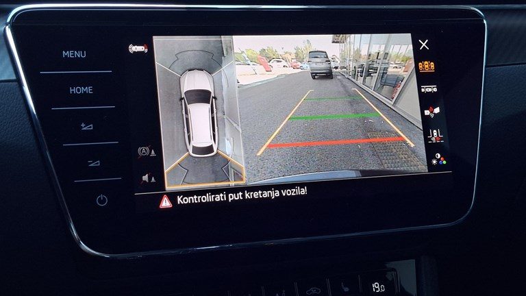 2023 Škoda Superb — fotografija 11