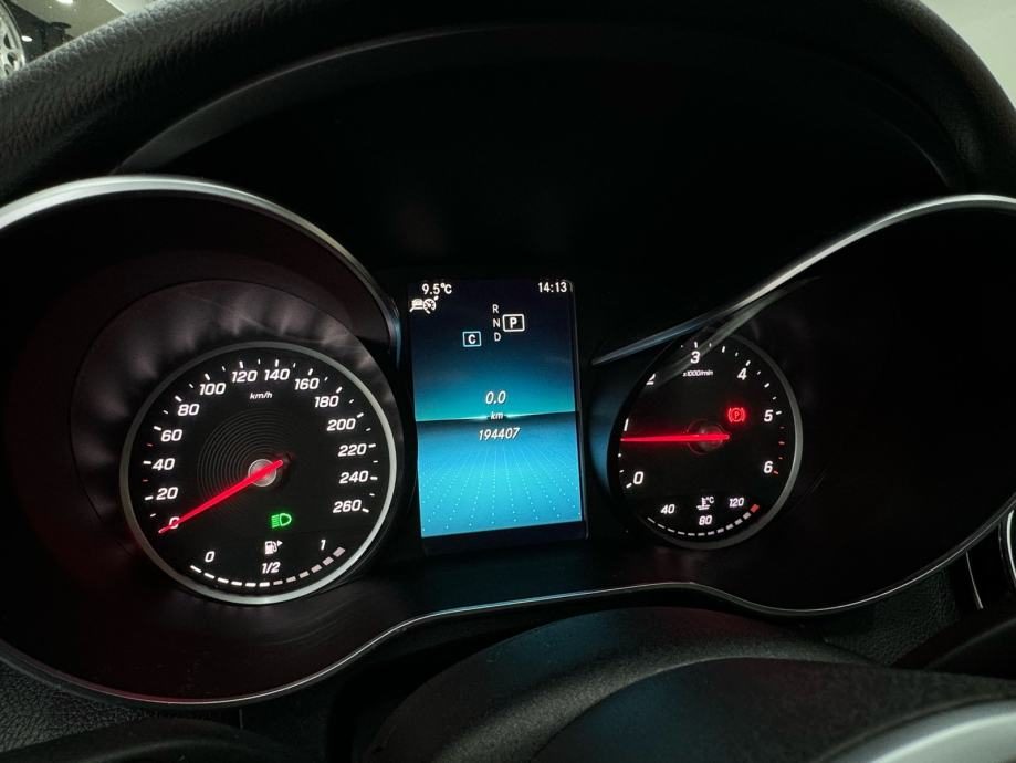2018 Mercedes-Benz C-klasa — fotografija 10