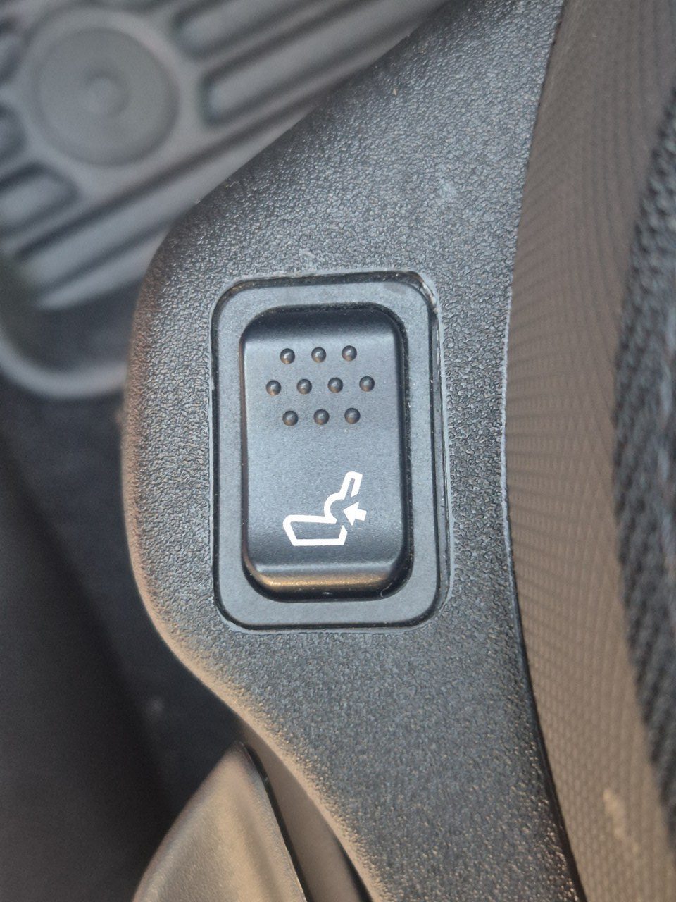 2023 Jeep Renegade — fotografija 22
