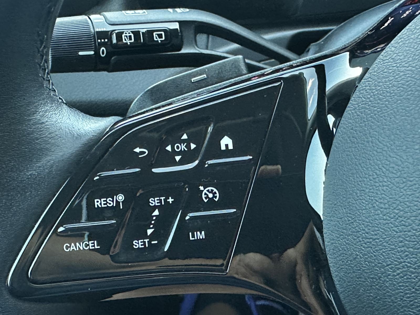 2023 Mercedes-Benz C-klasa — fotografija 12