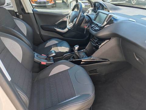 2018 Peugeot 2008 — sličica 10
