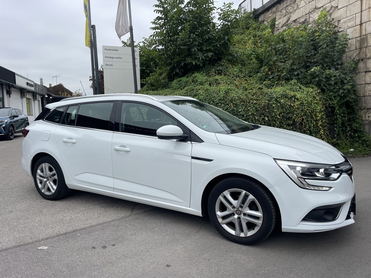 2019 Renault Megane Grandtour — fotografija 3
